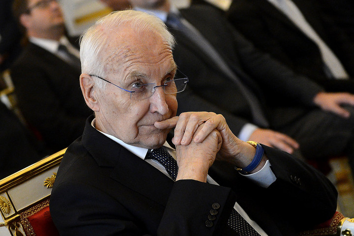 Fotó: MTI/Illyés Tibor Áder János: Edmund Stoiber hűséges hazafi és elkötelezett európai