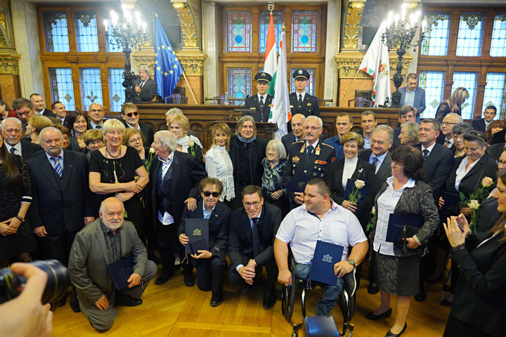 Fotó: MH/Katona László Megkapták elismeréseiket a Tarlós által felterjesztett díjazottak