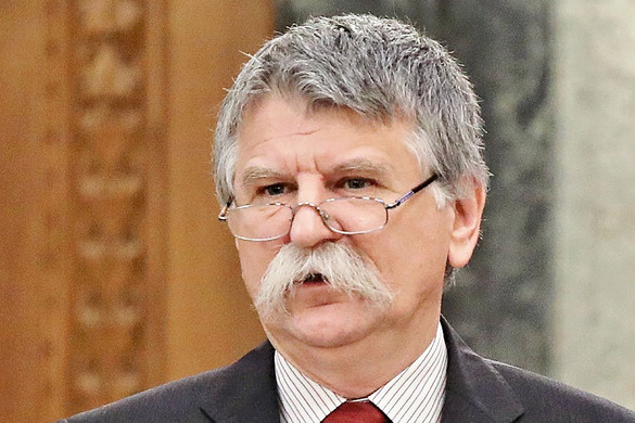 Kövér: A V4-ek véleménye ma megkerülhetetlen Európában