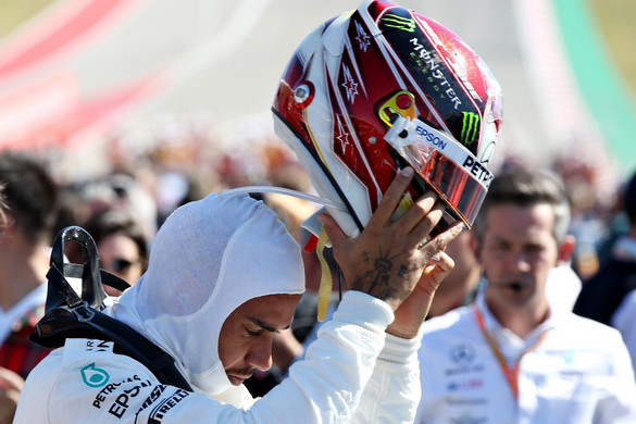 Lewis Hamilton hatodszor világbajnok