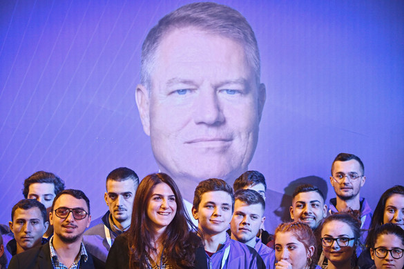 Iohannis az esélyes