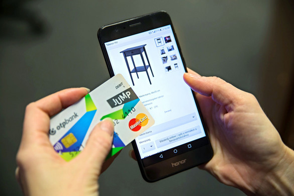 Egyre nagyobb teret hódít a mobilos vásárlás
