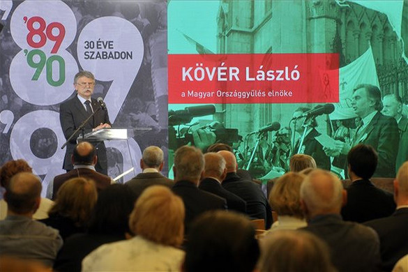 Kövér: Az állam legfőbb célja az ország szuverenitását és a magyar családokat erősíteni