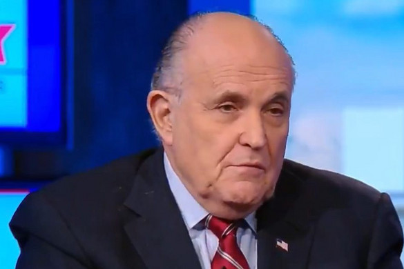 Giuliani azt állítja, hogy évekre visszamenőleg vannak terhelő dokumentumai Bidenékról