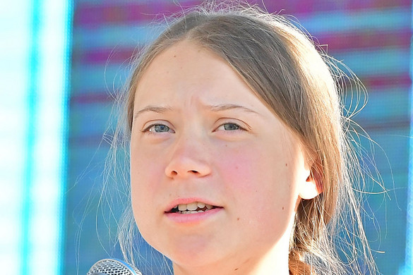 Greta Thunberg a Világgazdasági Fórumra tart