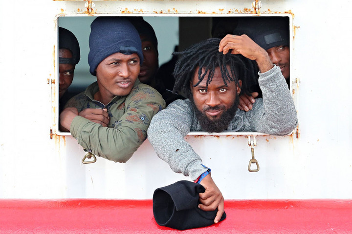 Fotó: AFP/Gabriele Maricchiolo Újra nyitva a migránsok előtt az olasz kikötők