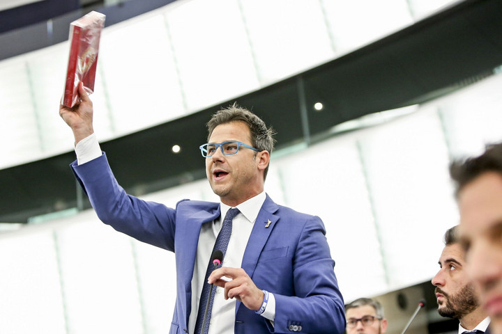 Fotó: MH/Európai Parlament Egymillió forintos büntetés az Európai Parlamentben
