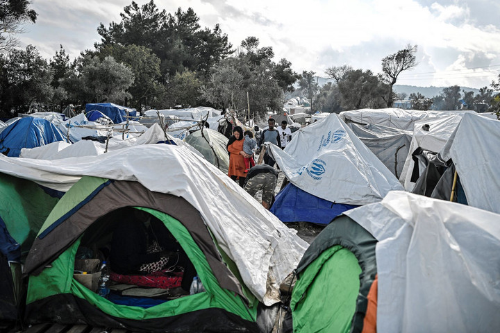 Fotó: AFP/Louisa Gouliamaki Nő a migrációs nyomás Európa keleti határán