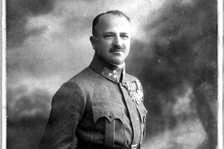 Fotó: Wikipédia Kratochvil-szobrot avatnak