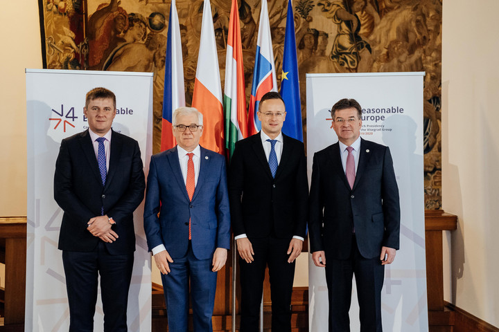 A balkáni bővítés felgyorsítását kérik Brüsszeltől a visegrádi négyek