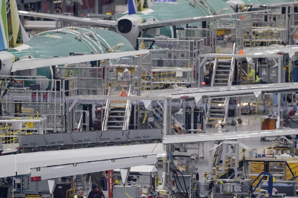 Nagy bajban a Boeing: felfüggesztik a 737 Max típusú repülőgépek gyártását