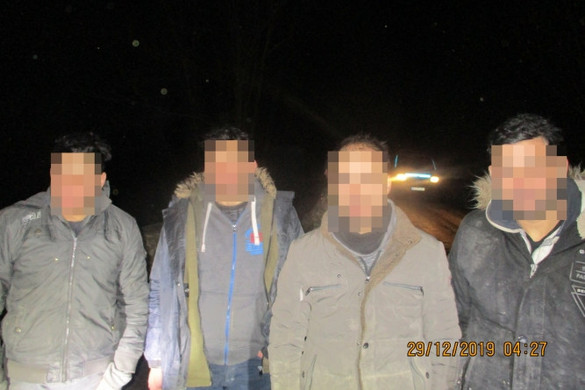 Több mint 400 migránst fogtak el a rendőrök a hétvégén