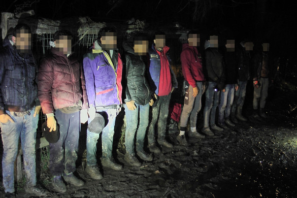 Egyetlen nap alatt 131 migránst fogtak el a rendőrök a határon