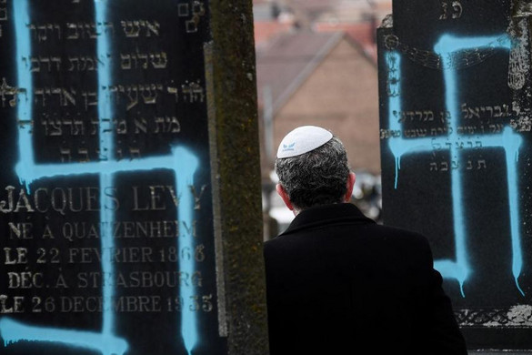 Antiszemita sírgyalázás