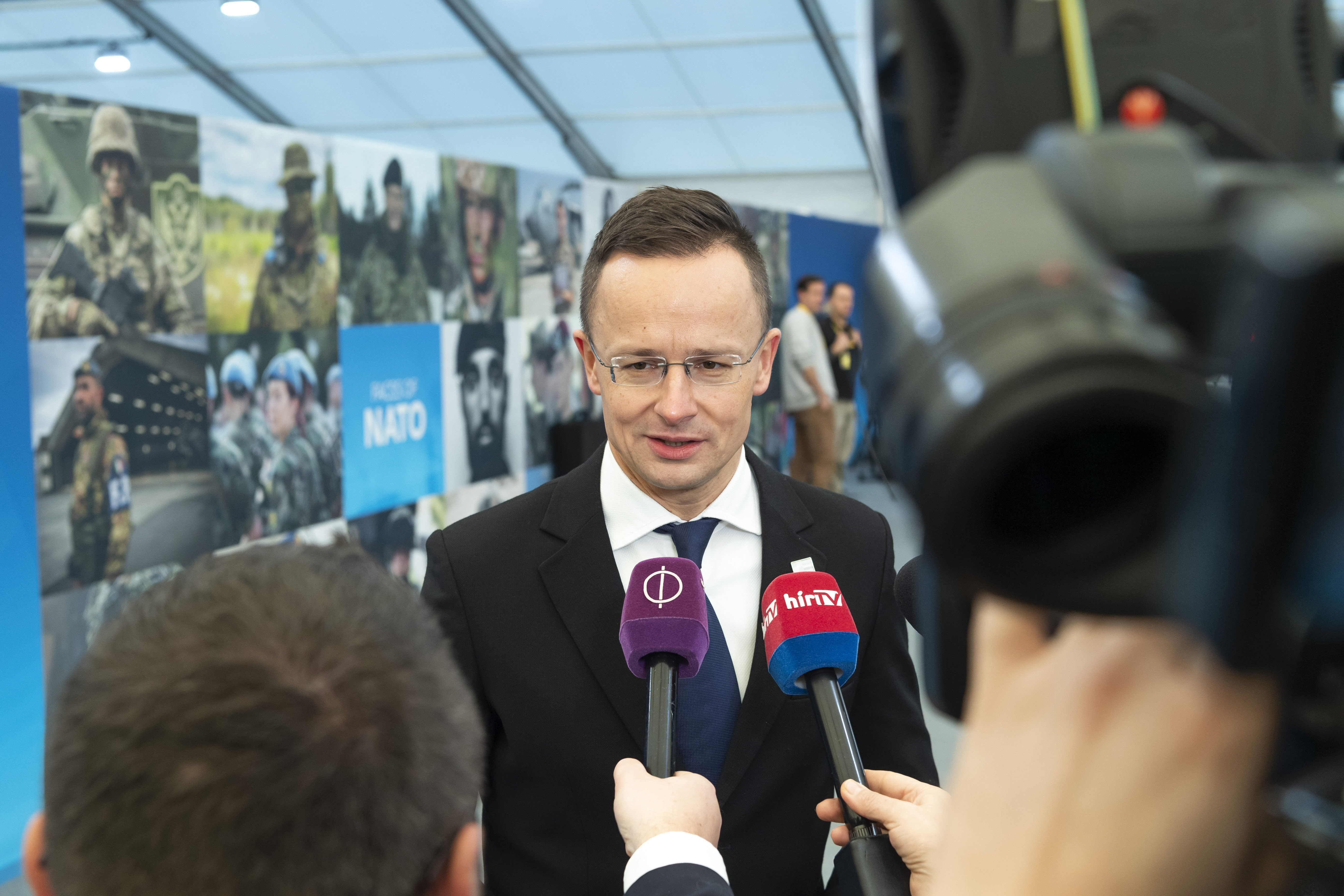 „Addig blokkoljuk Ukrajna NATO-közeledését, amíg a kárpátaljai magyarok vissza nem kapják a jogaikat”