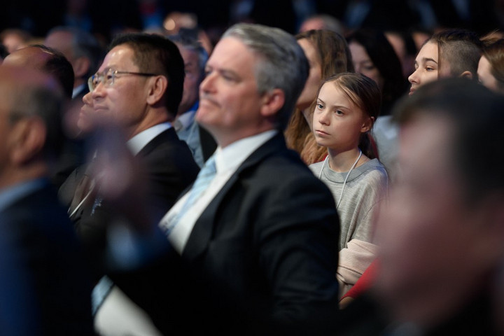 Fotó: FABRICE COFFRINI / AFP „Miért nem látunk Pekingben vagy Delhiben, Greta?”