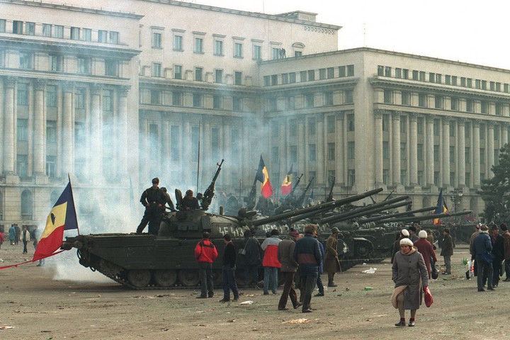 Fotó: CHRISTOPHE SIMON, JOEL ROBINE A CIA már 1990 januárjában sejtette, hogy Iliescu magyarellenes akciókkal stabilizálná a hatalmát