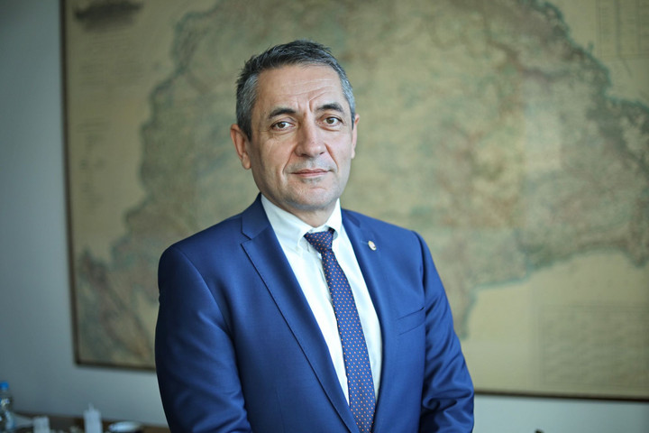 „A történelmet ne játsszuk újra, főleg ne egy vesztes történetet”