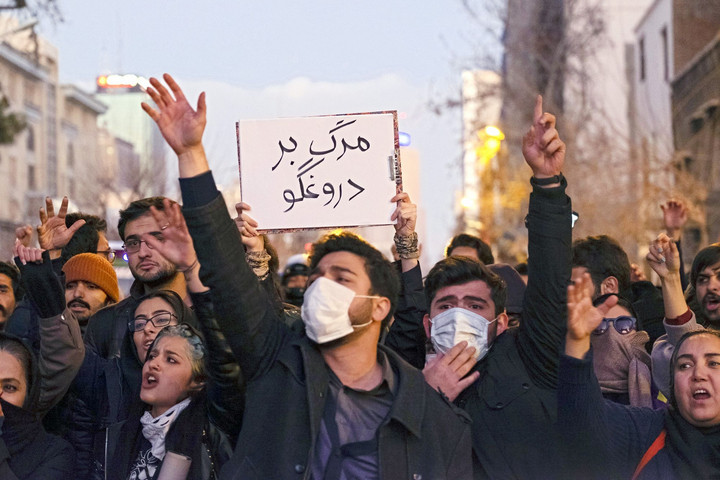Fotó: AFP/NURPHOTO/Morteza Niko Ubub Irán elismerte: tévedésből lőtt