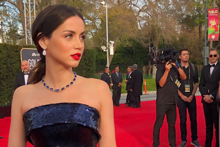Fotó: Facebook/GoldenGlobes Így készültek a Golden Globe sztárjai a vörös szőnyegre