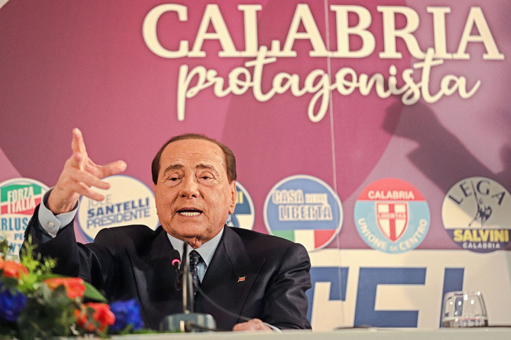 Fotó: AFP/NurPhoto/Andrea Pirri Berlusconi előre hozott választásokat követel