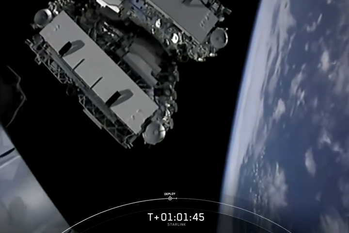 Fotó: Twitter / SpaceX Újabb hatvan műholdat bocsátott fel a SpaceX