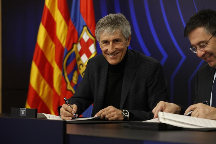 Fotó: FC Barcelona Cruyff hű követője a Barca kispadján: Quique Setién