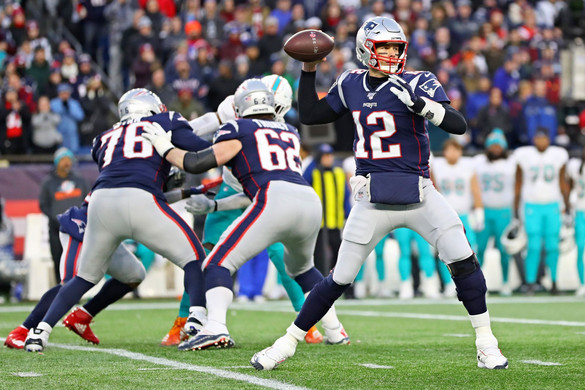 Nehéz helyzetben a címvédő Patriots