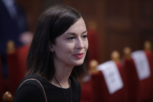 Cseh Katalin hazudott az EU-s pénzekről, cáfolják a céges iratok
