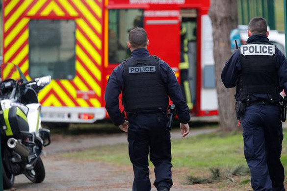 Terrortámadás volt a késelés Párizsban