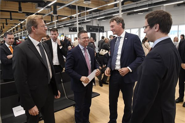Cikk borítókép