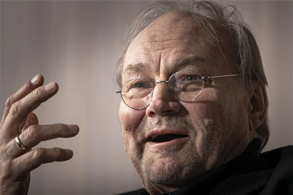 Fotó: MTI/Szigetváry Zsolt Nem is tudnám összeszámolni, megismerkedésünk óta hány laudációt mondtunk már egymásról Szabó Istvánnal - mondta el a színész