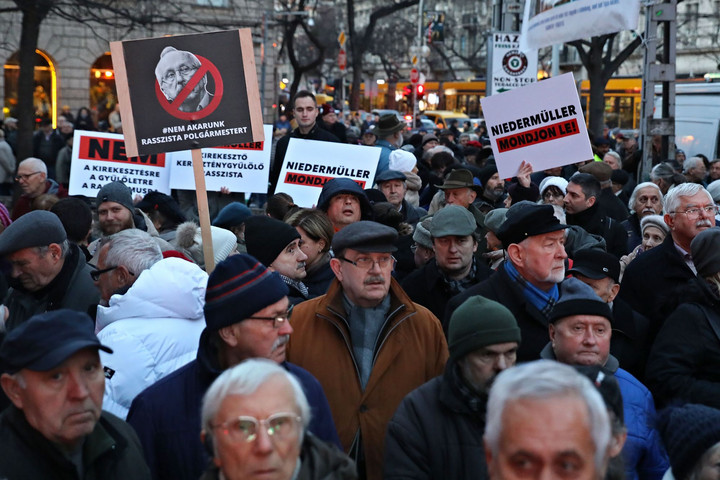 Fotó: MH/Papajcsik Péter Erzsébetváros polgármestere gyűlöletre szított