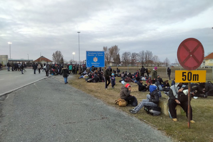 „A magyar határra érkezett migránskaraván nyomásgyakorlási kísérlet Magyarországgal szemben”
