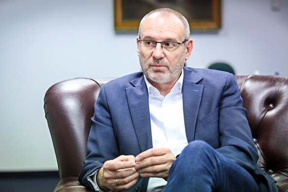 Fokozódó támogatás, iparági sikerszéria