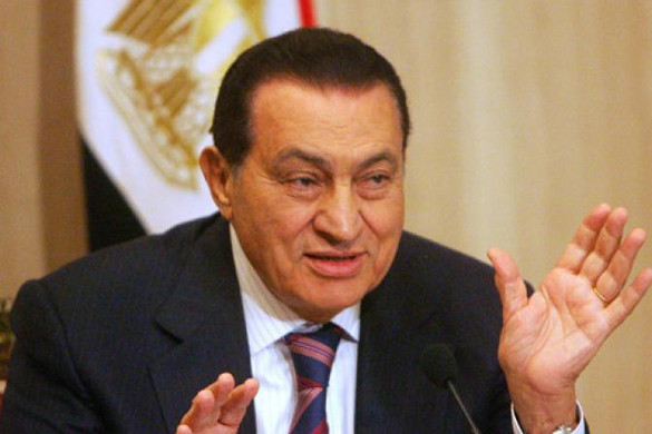 Elhunyt Hoszni Mubarak