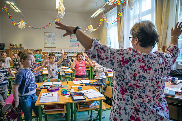 Ösztöndíjjal és iskolatáskával támogatja a külhoni magyar tanulókat a Rákóczi Szövetség