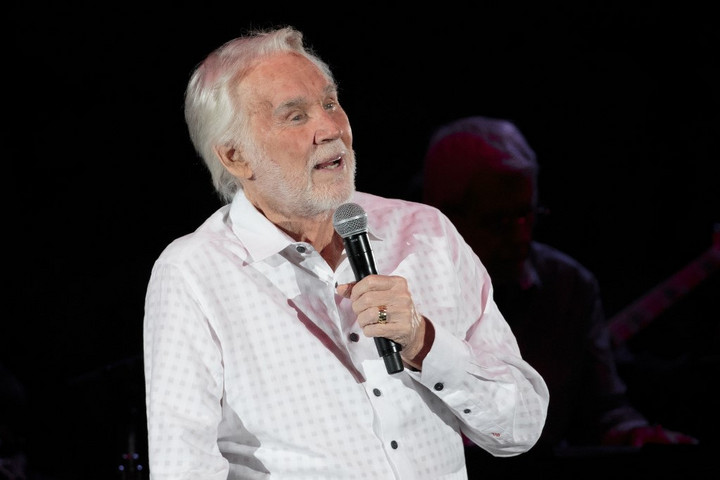 Fotó: AFP/Suzanne Cordeiro Meghalt Kenny Rogers, a countryzene legendás alakja