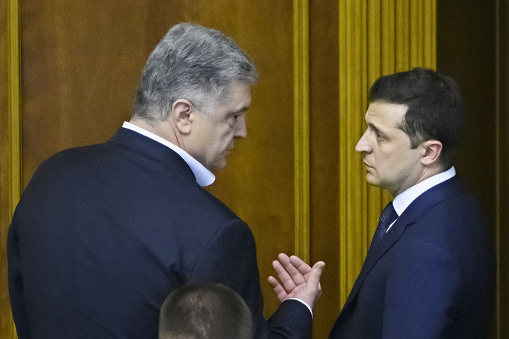 Fotó: AFP/NurPhoto/Maxym Marusenko Az új kormánnyal mentené a menthetőt Zelenszkij