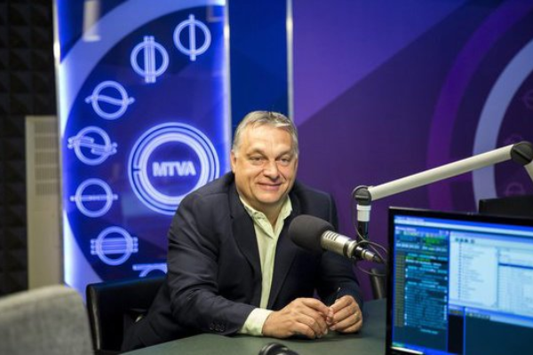 Orbán Viktor: Kétfrontos háborúban vagyunk