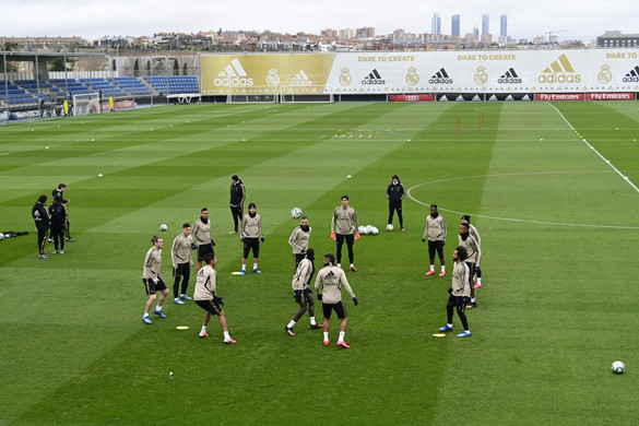 Karantént rendeltek el a Real Madridnál, felfüggesztették a spanyol bajnokságot