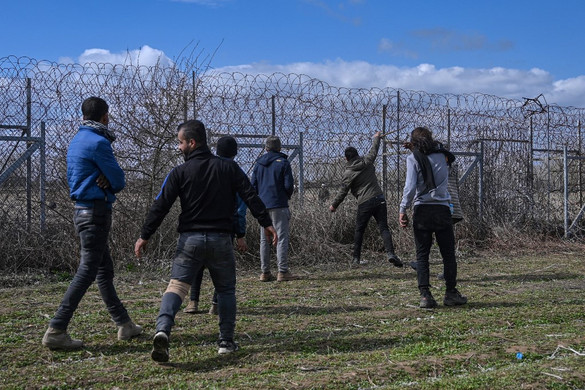 Jelentősen megnőtt a magyar határon bejutni próbálkozó migránsok száma