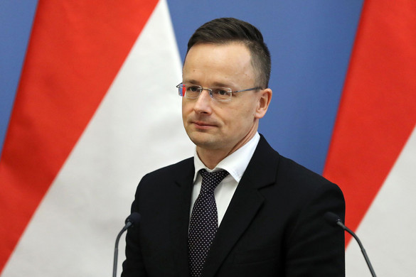 Szijjártó: Minden külföldön rekedt magyar segítséget kap a hazajutásban