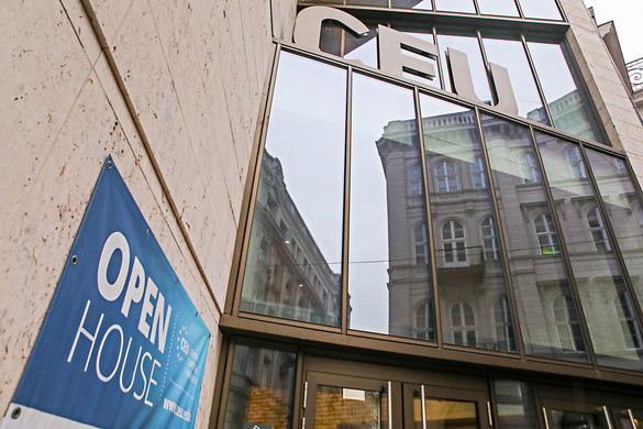 Soros hódolói
