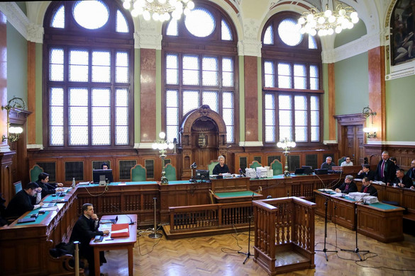 Vádat emeltek egy férfi ellen, aki nem segített haldokló barátján