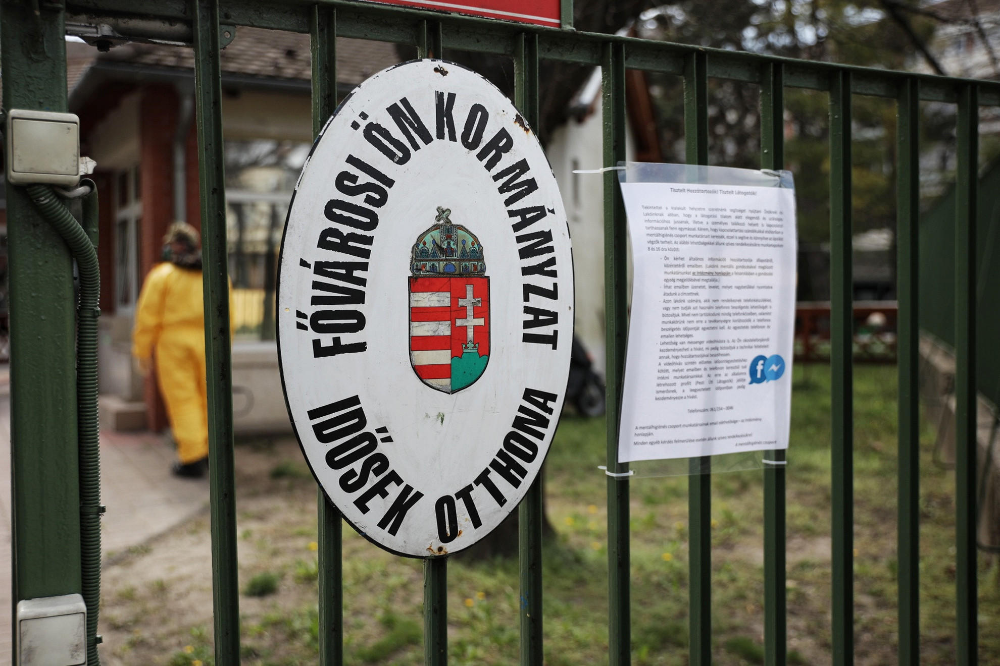Fotó: MH/Papajcsik Péter Az idősotthonban eddig 198 fertőzést regisztráltak és nyolc idős ember elhunyt