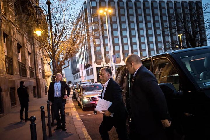 Fotó: Facebook Orbán Viktor: Szombaton is az operatív törzzsel kezdtünk