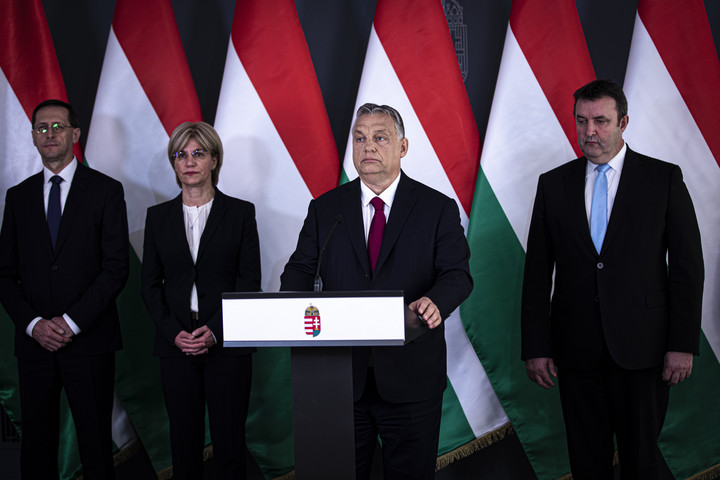 Az IMF köldökzsinórjától az Orbán-tervig