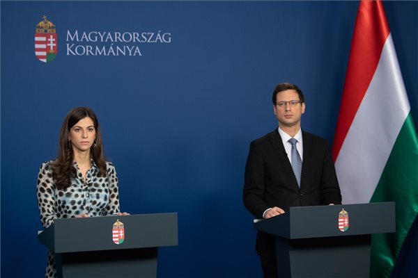 Fotó: MTI/Botár Gergely/kormany.hu Gulyás: A költségvetés korlátlanul biztosít fedezetet a védekezéshez