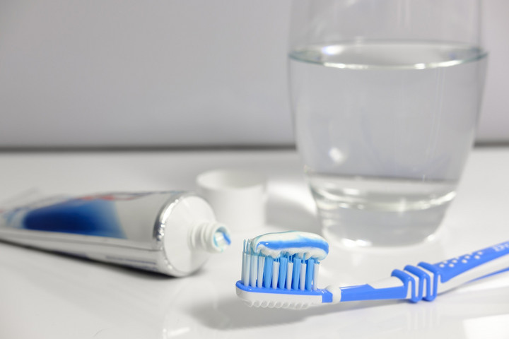 Fontos a megfelelő fogápolás a koronavírus elleni védekezésben